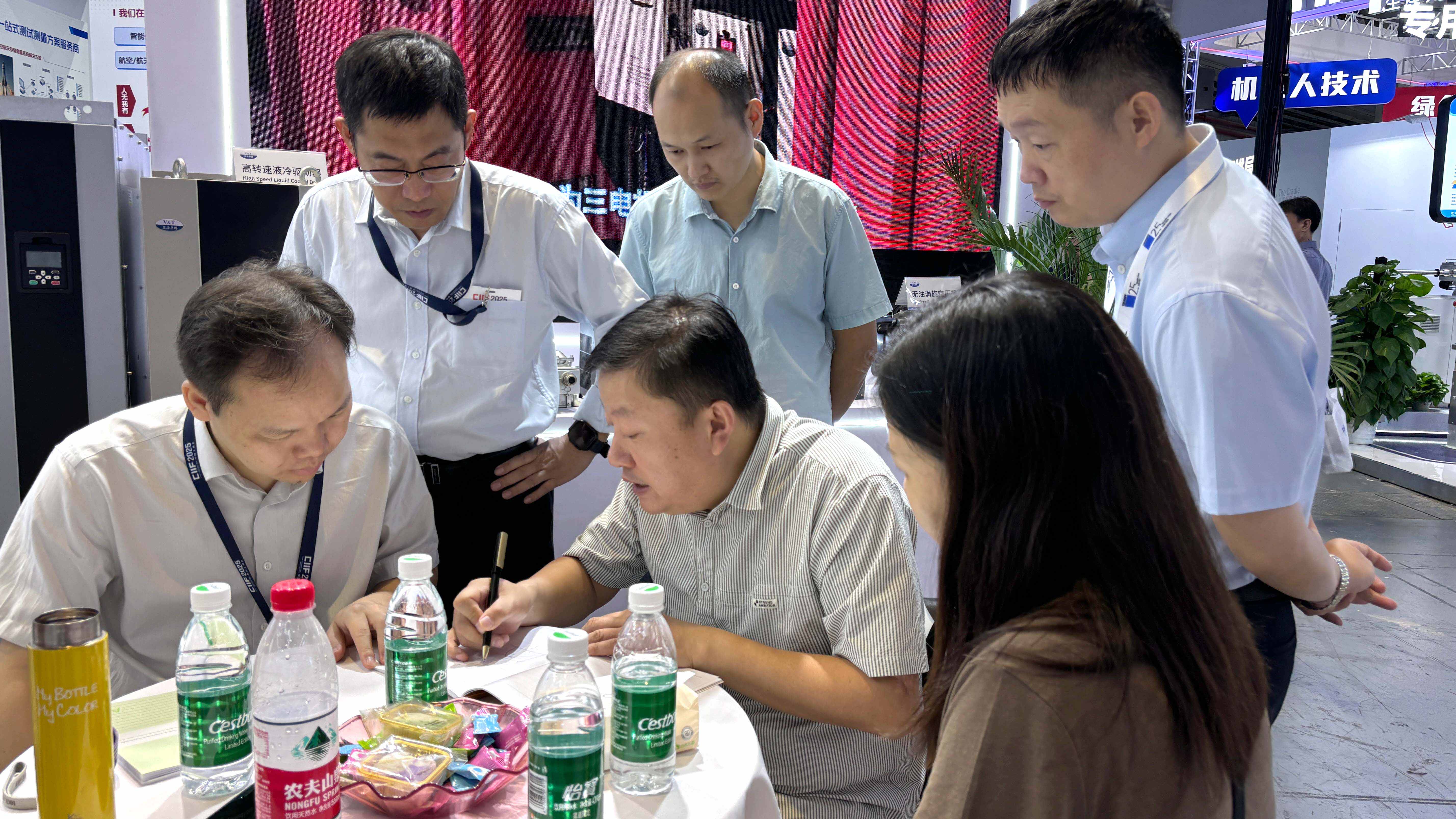 乐竞体育2025上海工博会圆满收官！